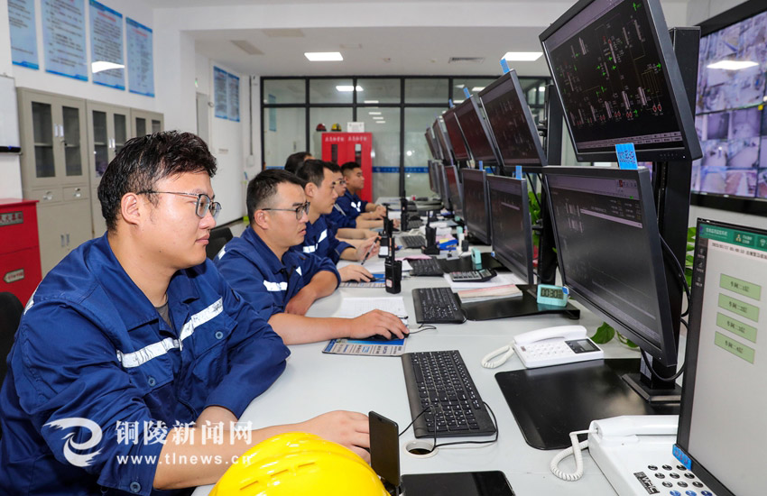 杀菌剂项目有序生产